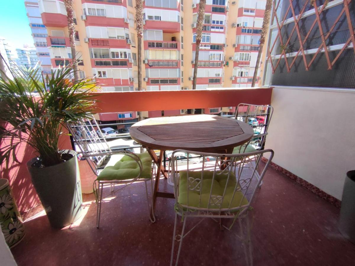 Flat2 Studio 150M From The Beach With Pool Torre Del Mar Eksteriør billede