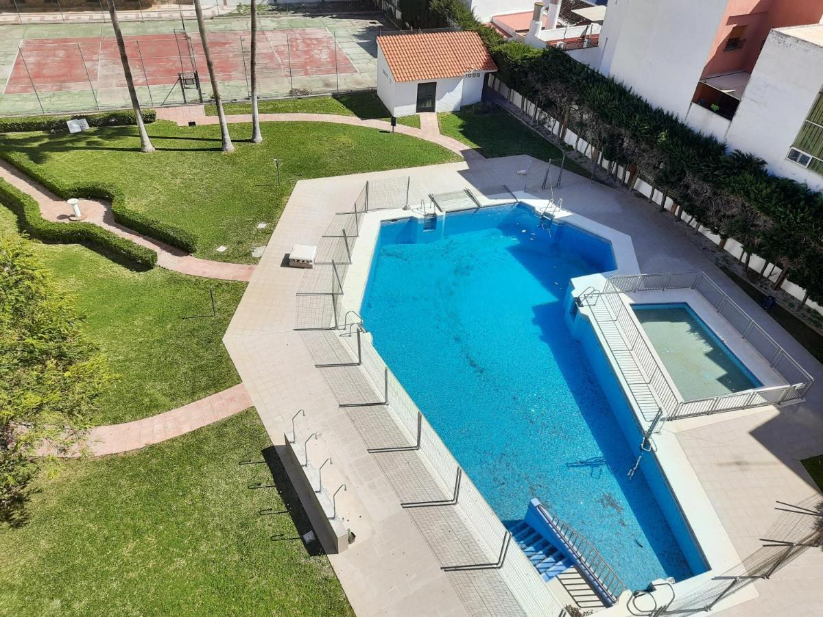 Flat2 Studio 150M From The Beach With Pool Torre Del Mar Eksteriør billede